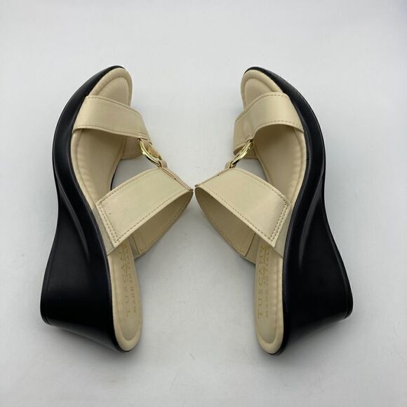 Tuscany by Easy Street Cala Wedge Cream Sandals Size 8M Made in Italy Like New - Picture 8 of 9